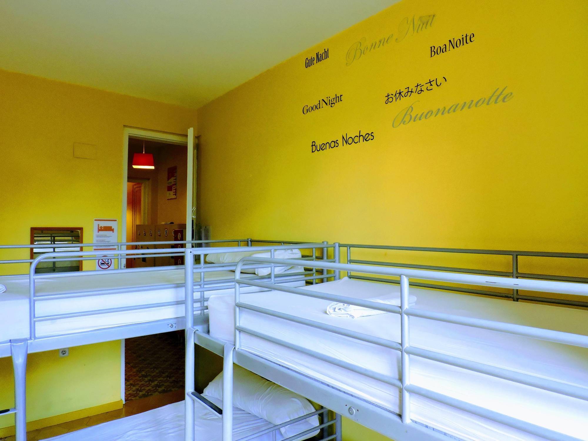 Hostel Garden House By Feetup